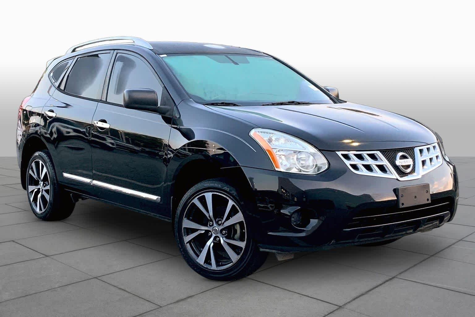 Used 2015 Super Black Nissan S image 2