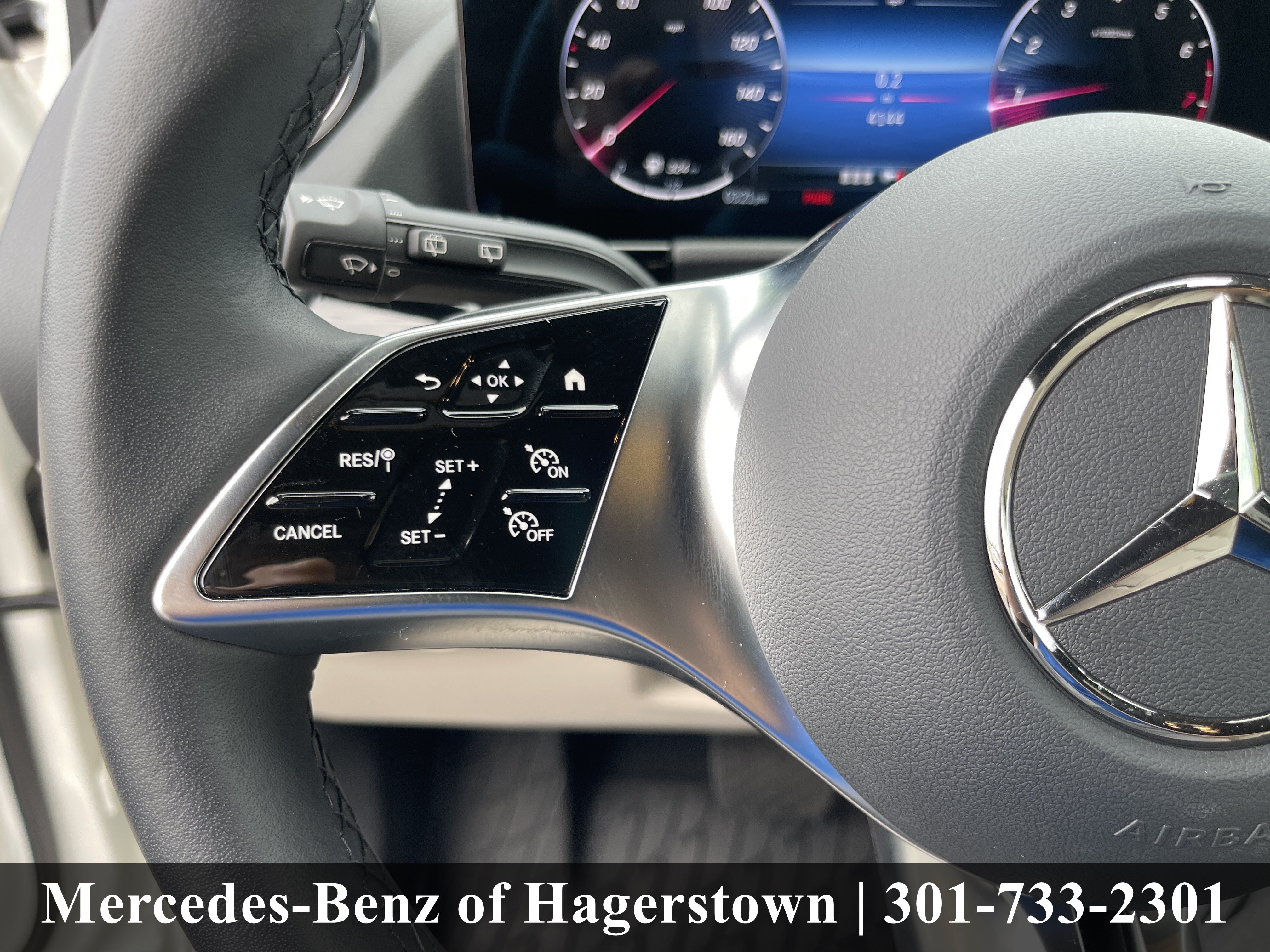 Certified Used 2025 Polar White Mercedes-Benz GLA 250 4MATIC® SUV image 20