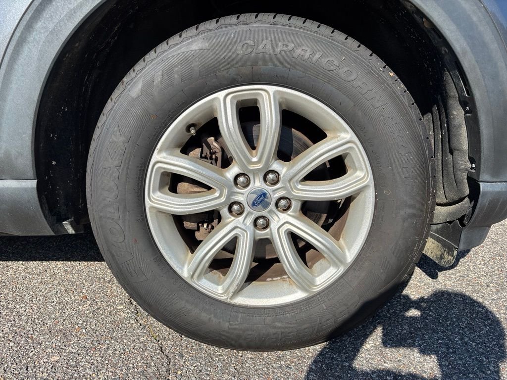 Used 2021 Gray Ford Base image 16