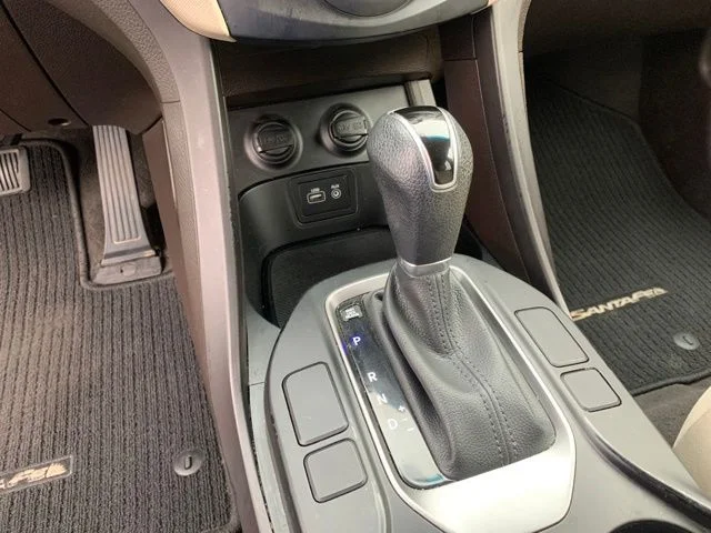 Used 2017 Black Hyundai 2.4 Base image 31