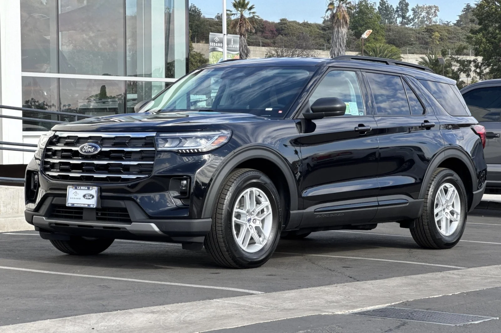 2026 Ford Explorer Active - Photo 7
