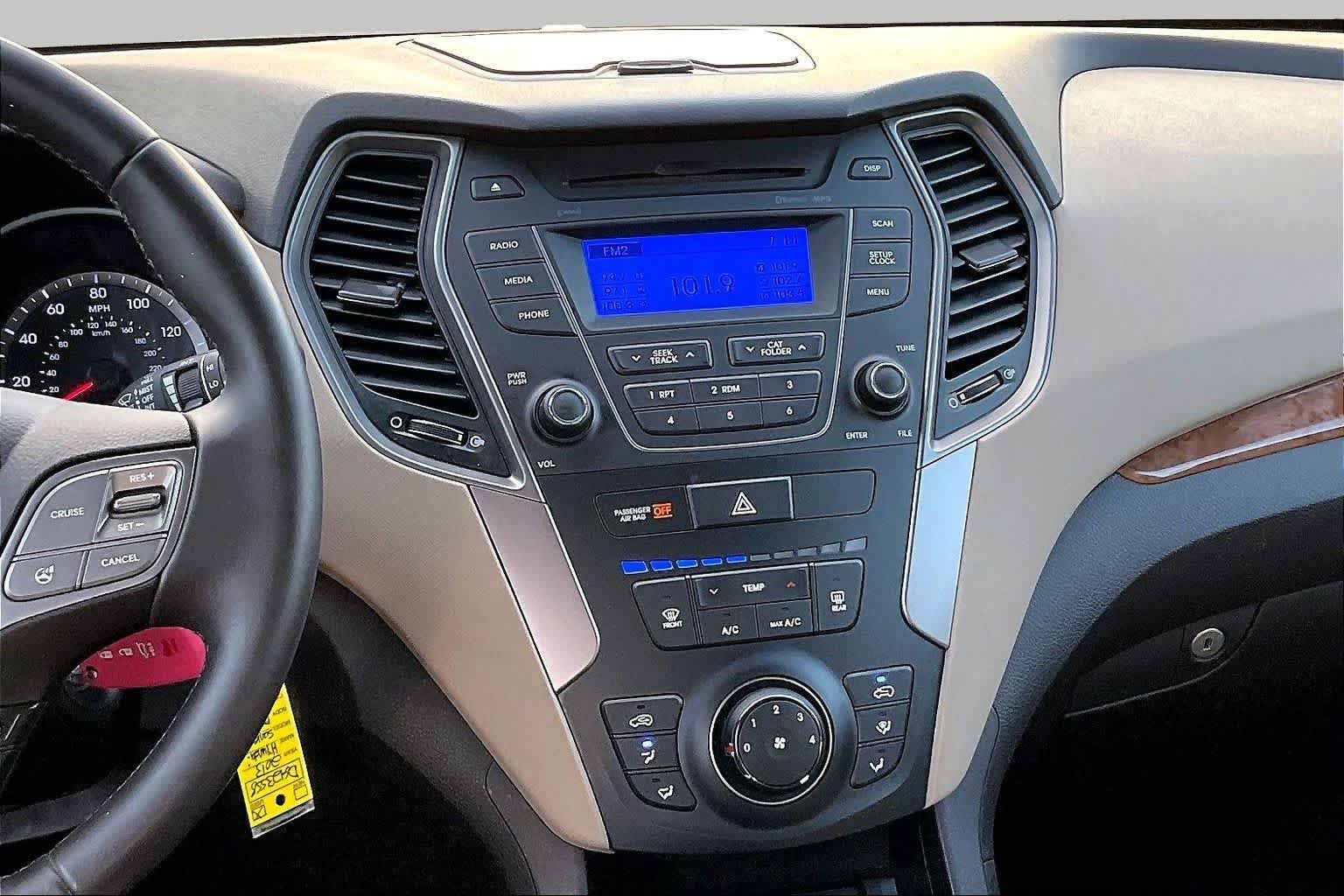 Used 2013 Serrano Red Hyundai Sport image 7