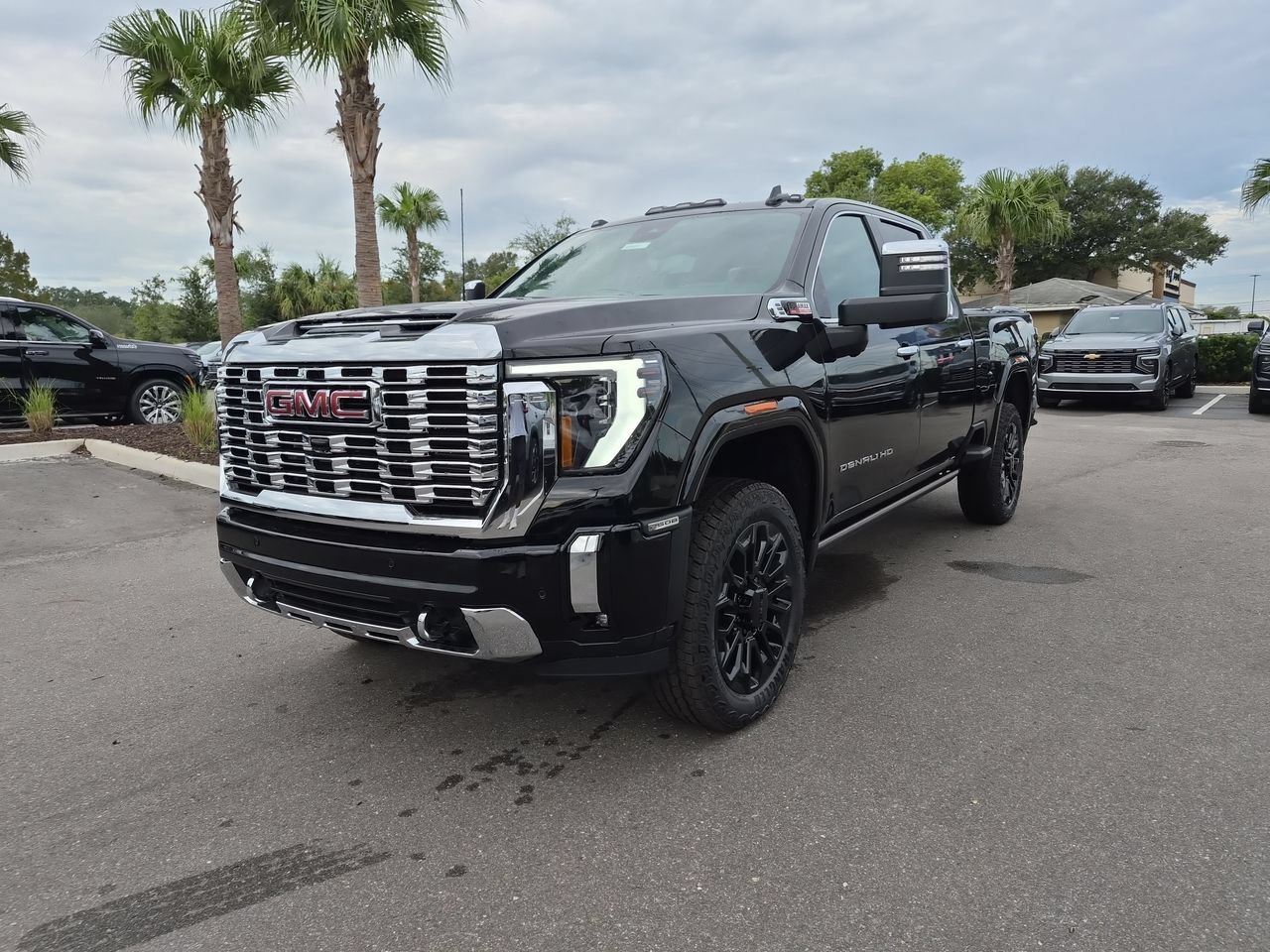 2026 GMC Sierra 2500HD Denali - Photo 4