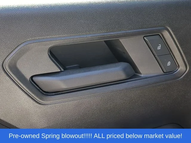 Used 2025 White Chevrolet Trail Boss image 21