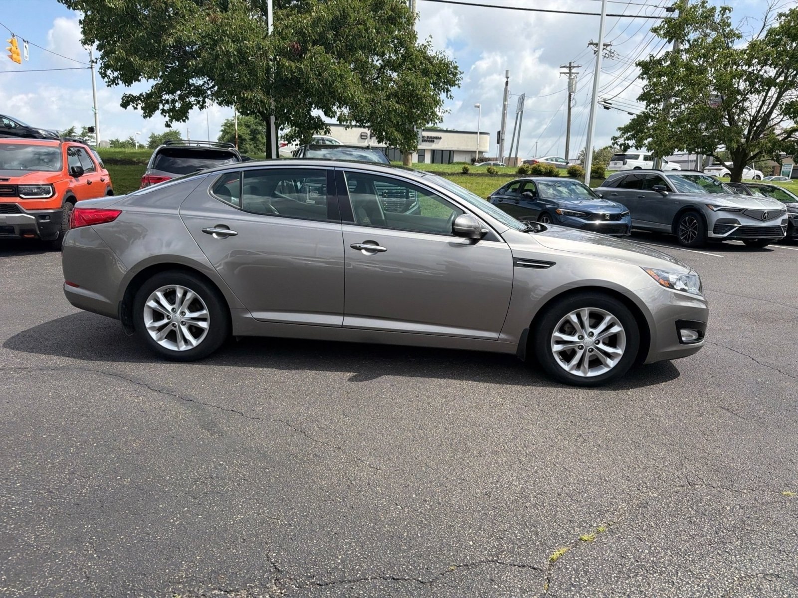 Used 2012 Titanium Metallic Kia EX image 21