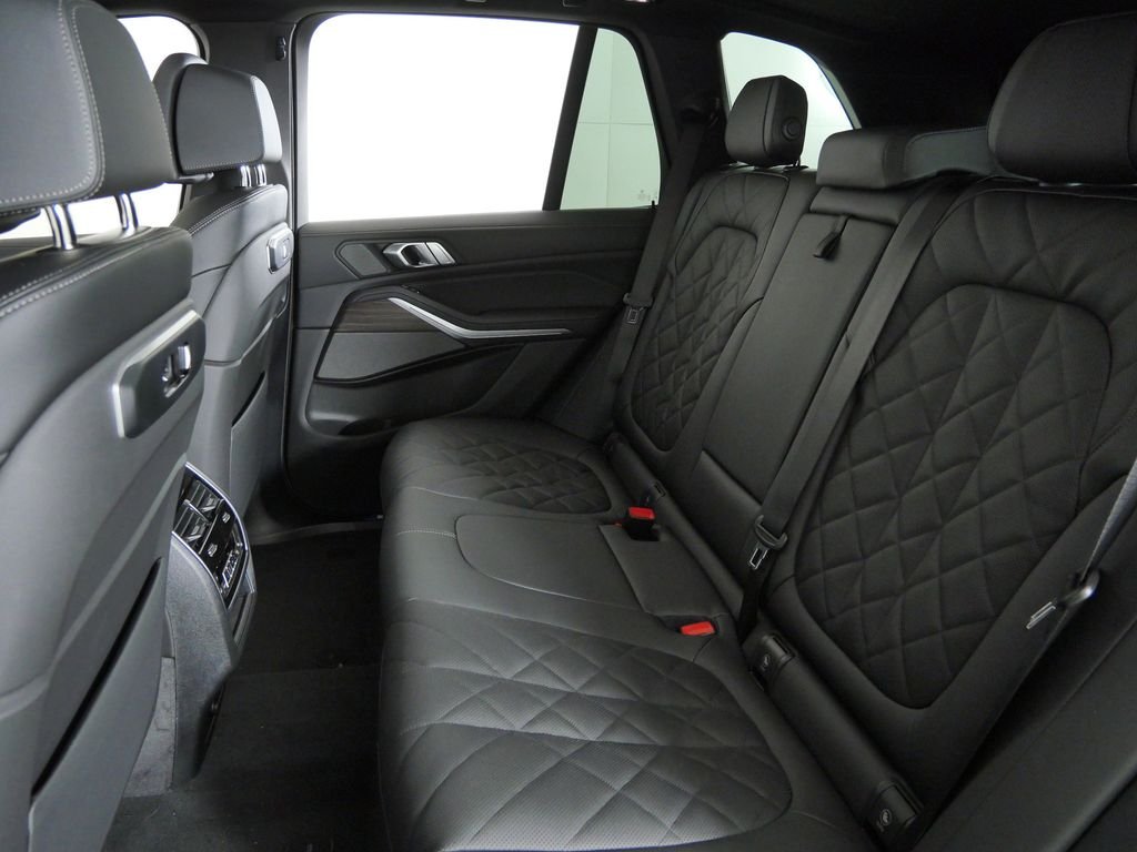 New 2026 Brooklyn Grey Metallic BMW xDrive40i image 33
