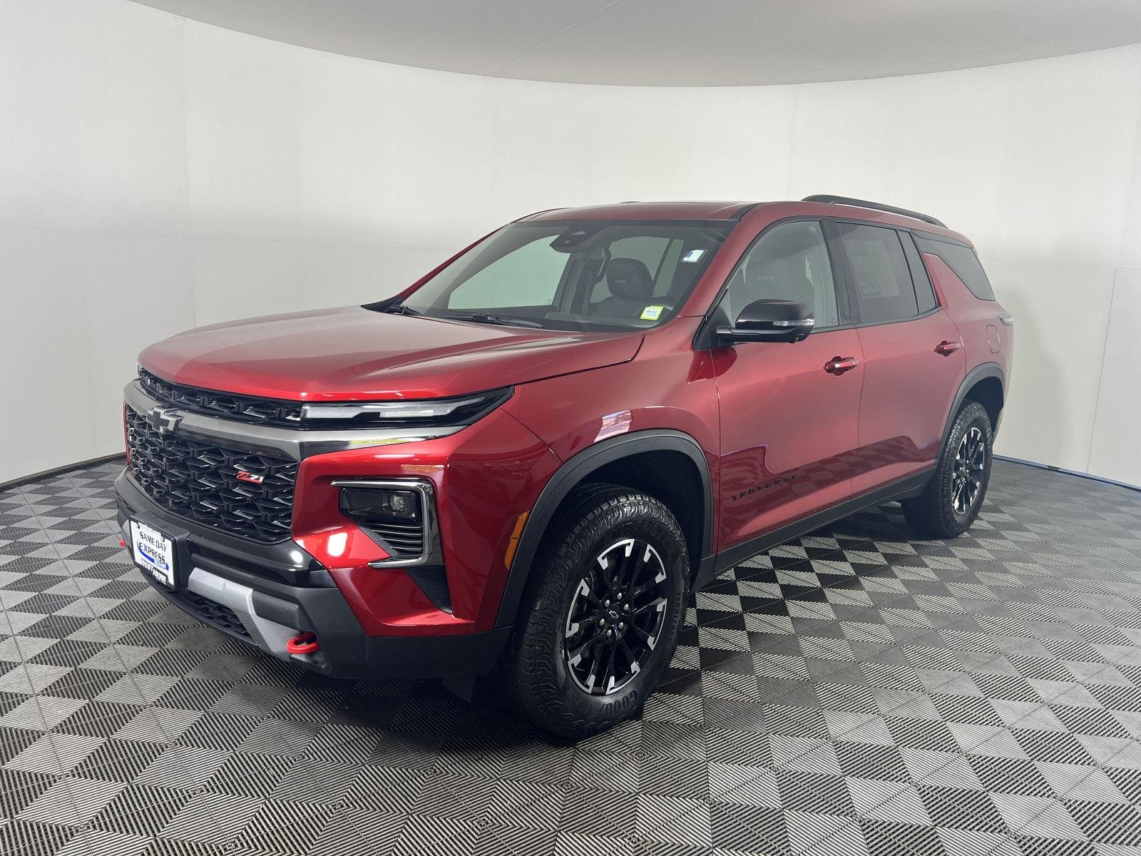 Used 2025 Radiant Red Tintcoat Chevrolet AWD Z71 image 7