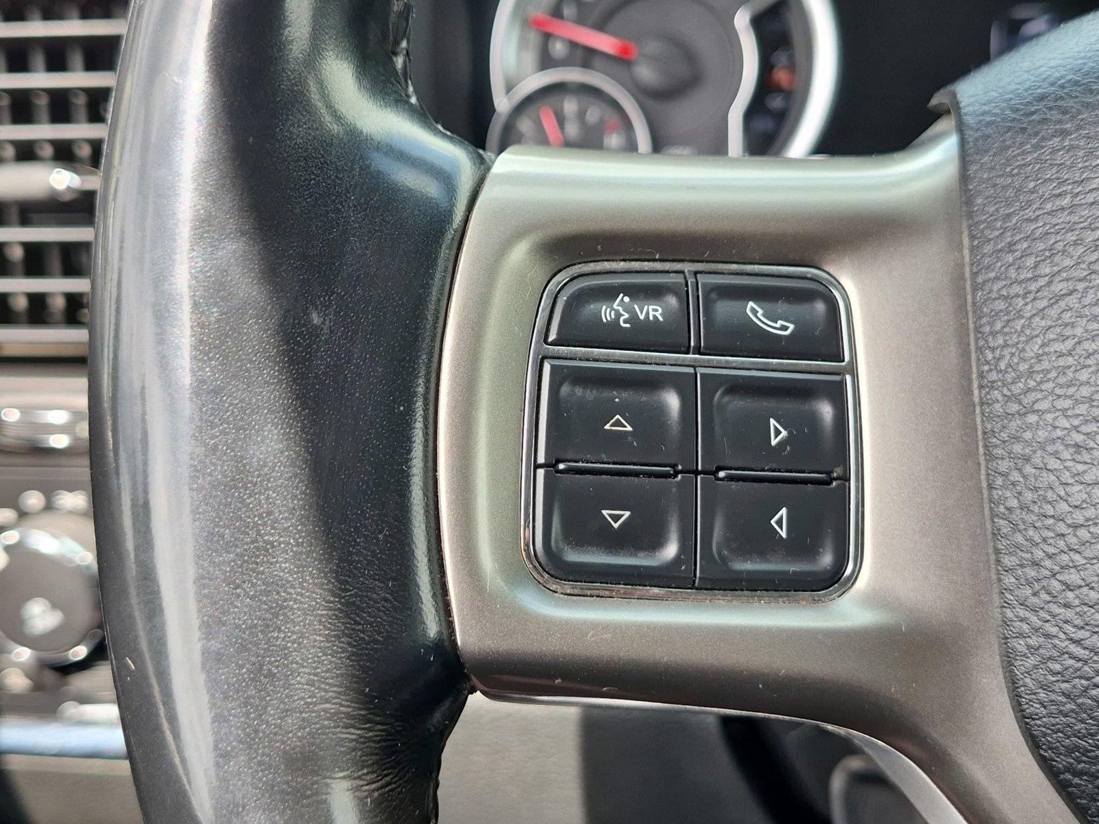 Used 2015  RAM TRUCK LARAM image 19