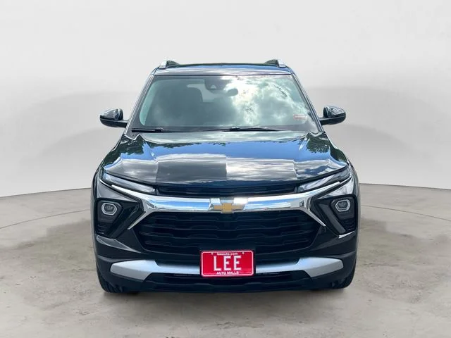 Used 2025 Black Chevrolet LT image 8