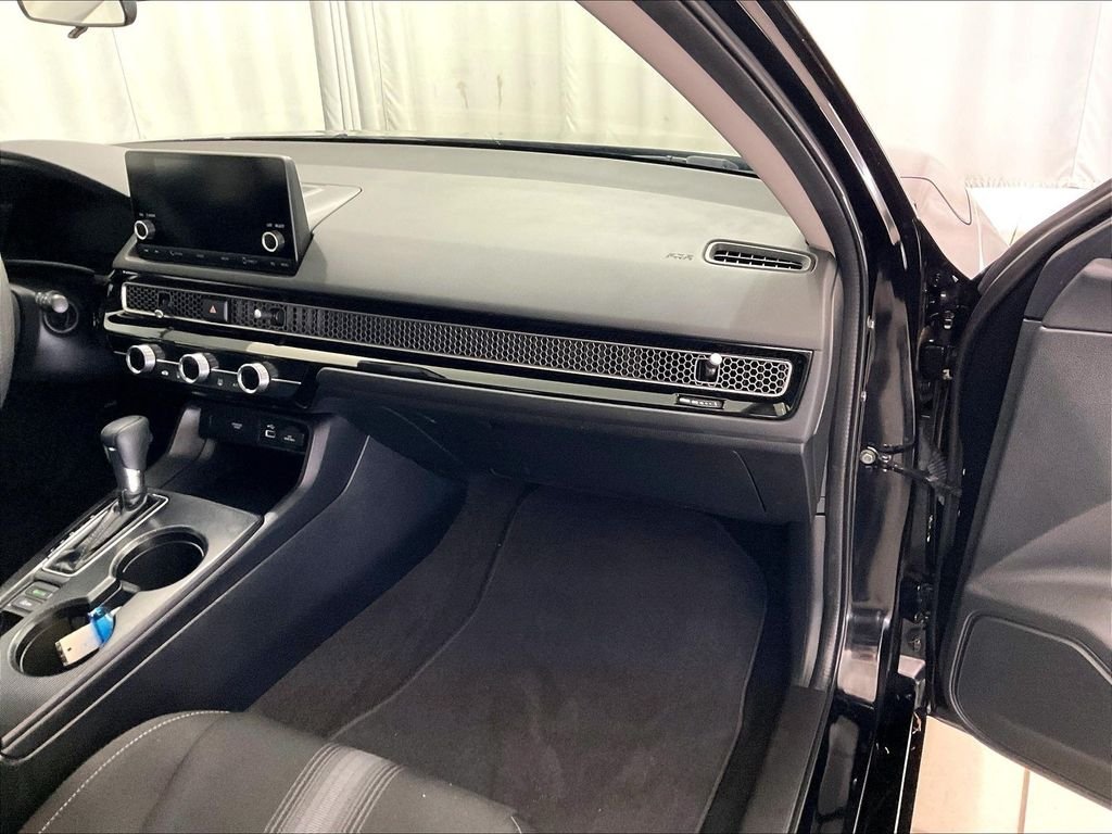 Used 2023 Black Honda LX image 13