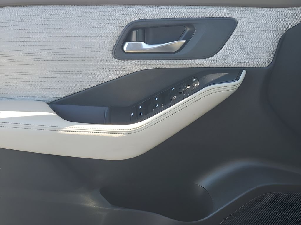2022 Nissan Rogue SV - Photo 32