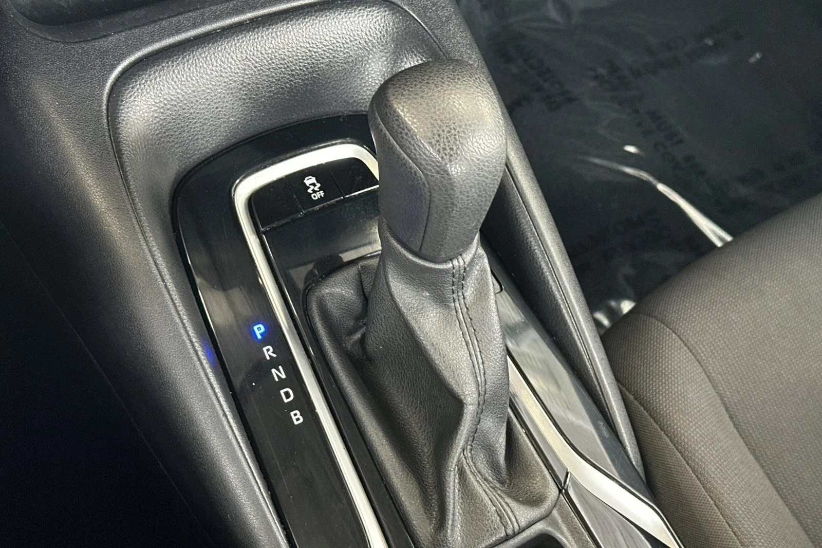Certified Used 2020 Super White Toyota LE image 19