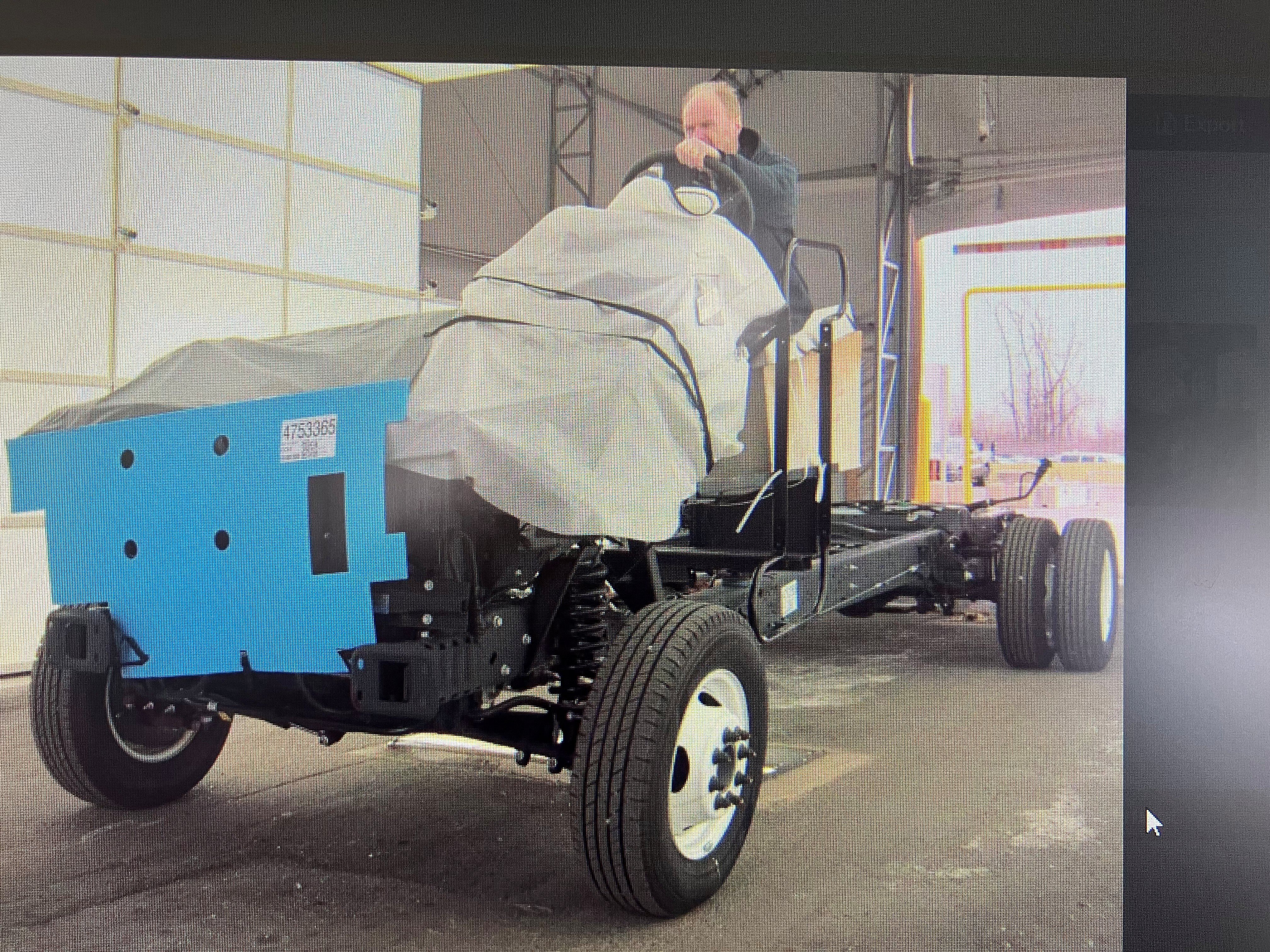 2027 Ford E-Series's photo