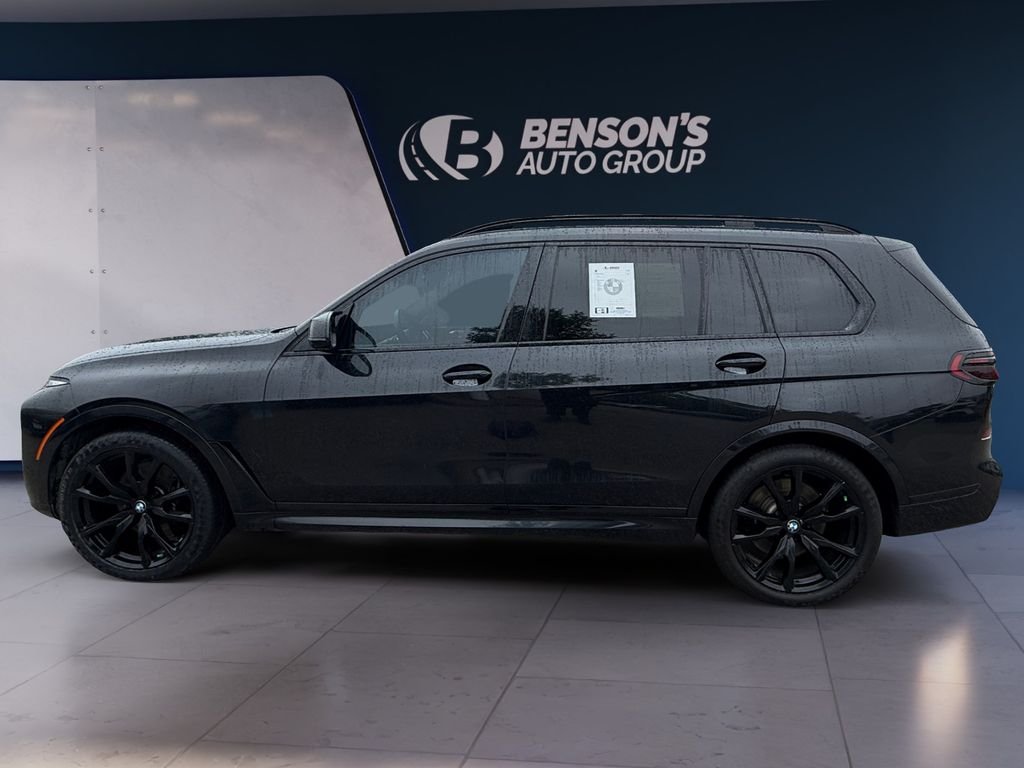 Used 2023 Black BMW M60i image 2