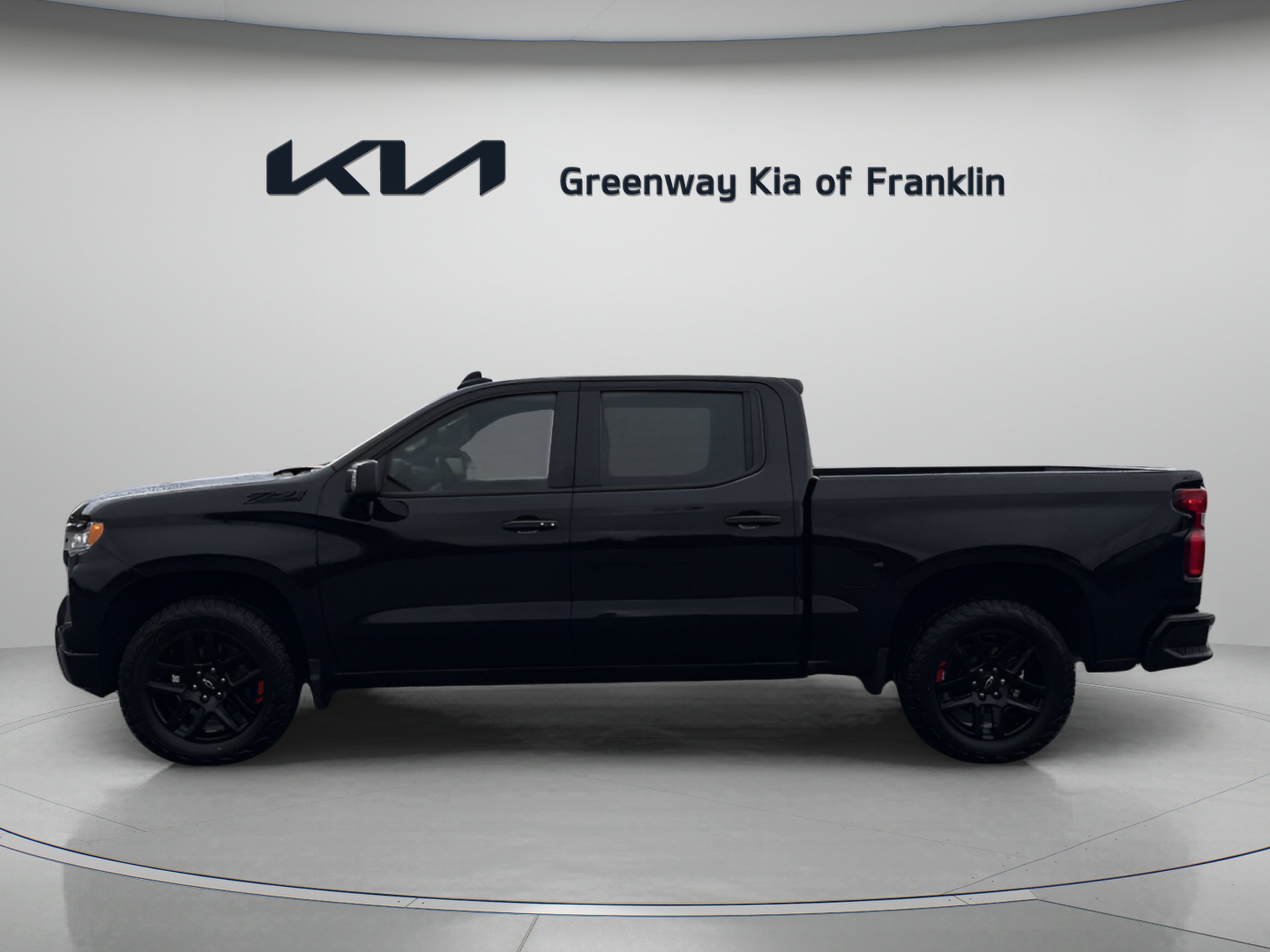 Used 2023 Black Chevrolet RST image 4