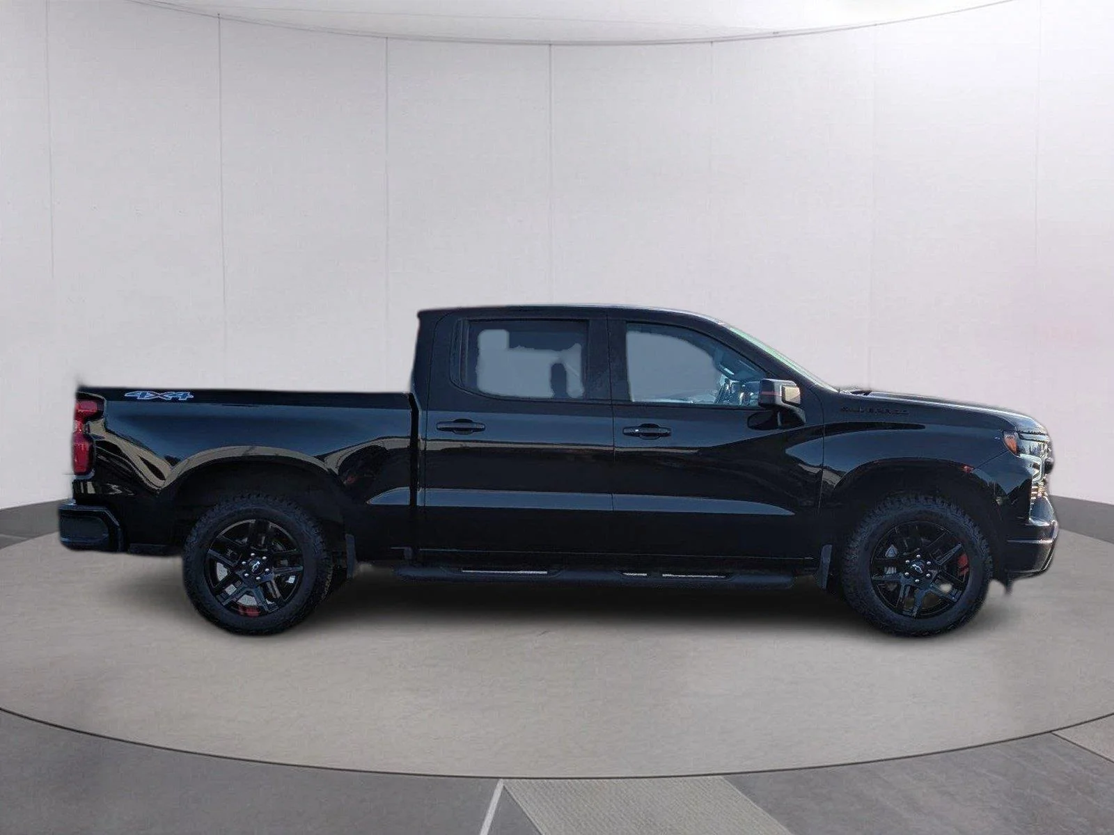 Used 2023 BLACK Chevrolet RST image 8