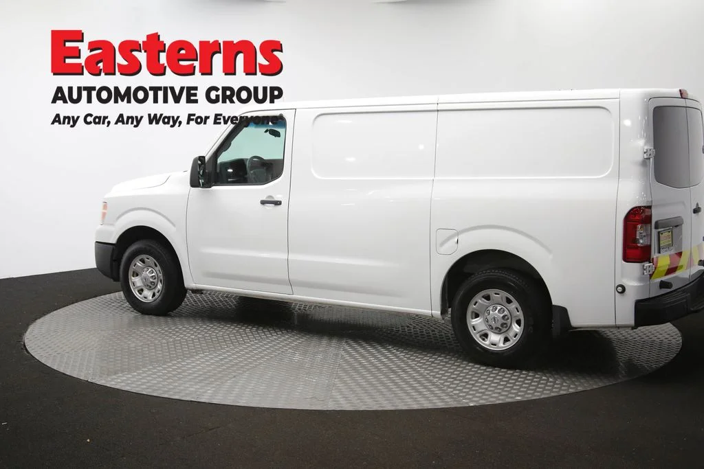 Used 2018 White Nissan SV image 63