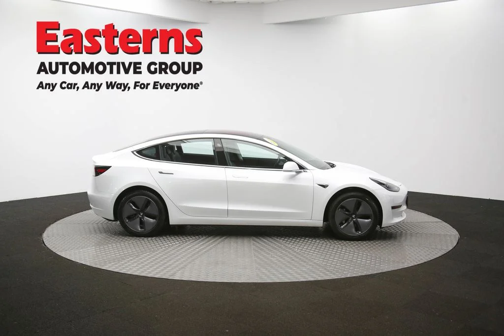 Used 2018 White Tesla Long Range image 45