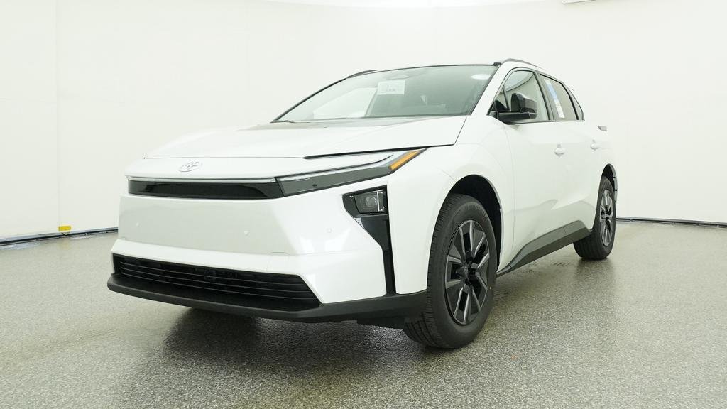 New 2026 Wind Chill Pearl Toyota XLE image 19