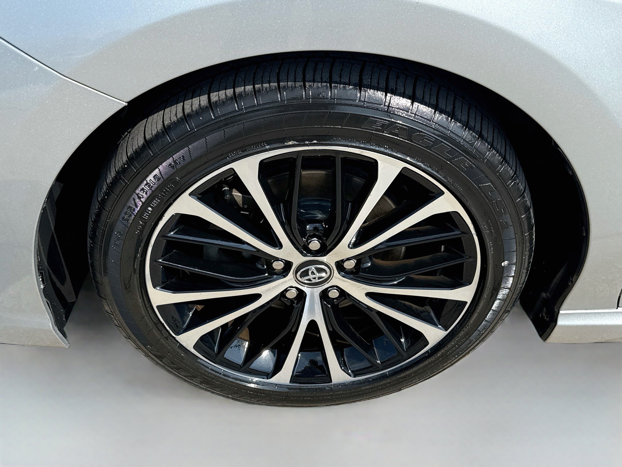 Used 2020 Celestial Silver Metallic Toyota SE image 28