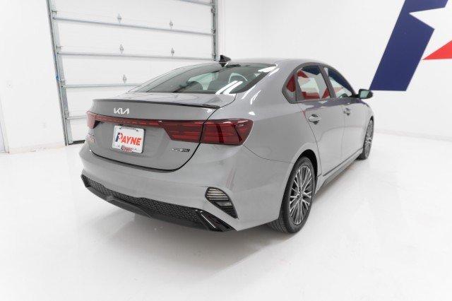 Used 2022 Steel Gray Kia GT-Line image 6