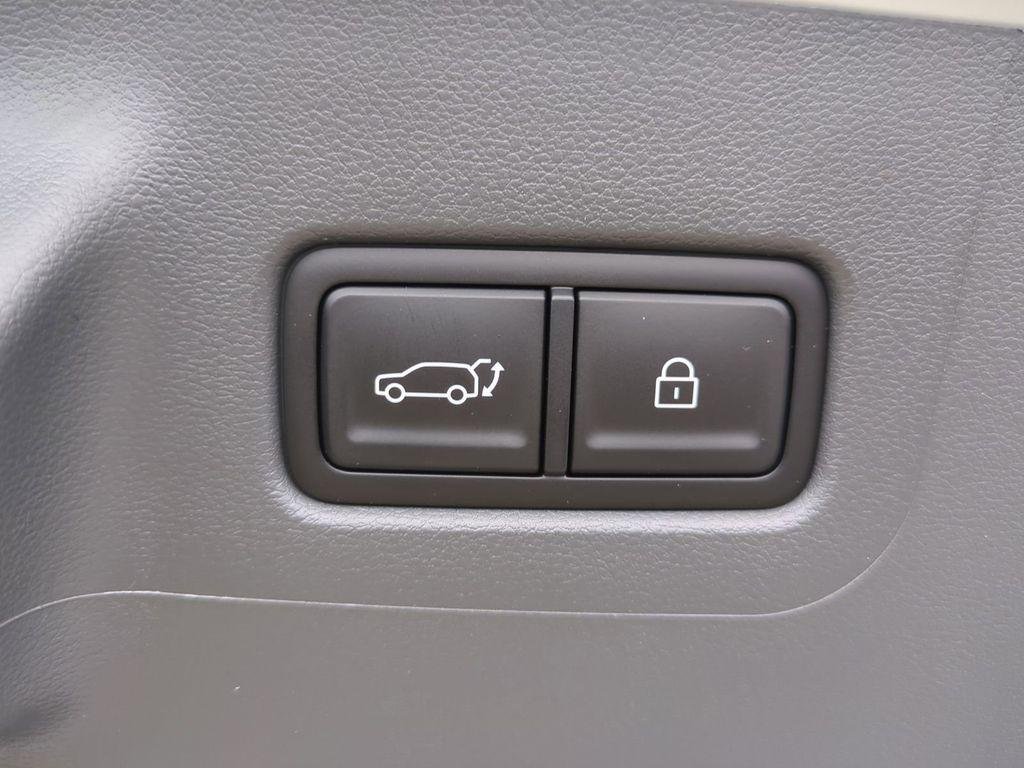 New 2026 White Hyundai SEL image 15