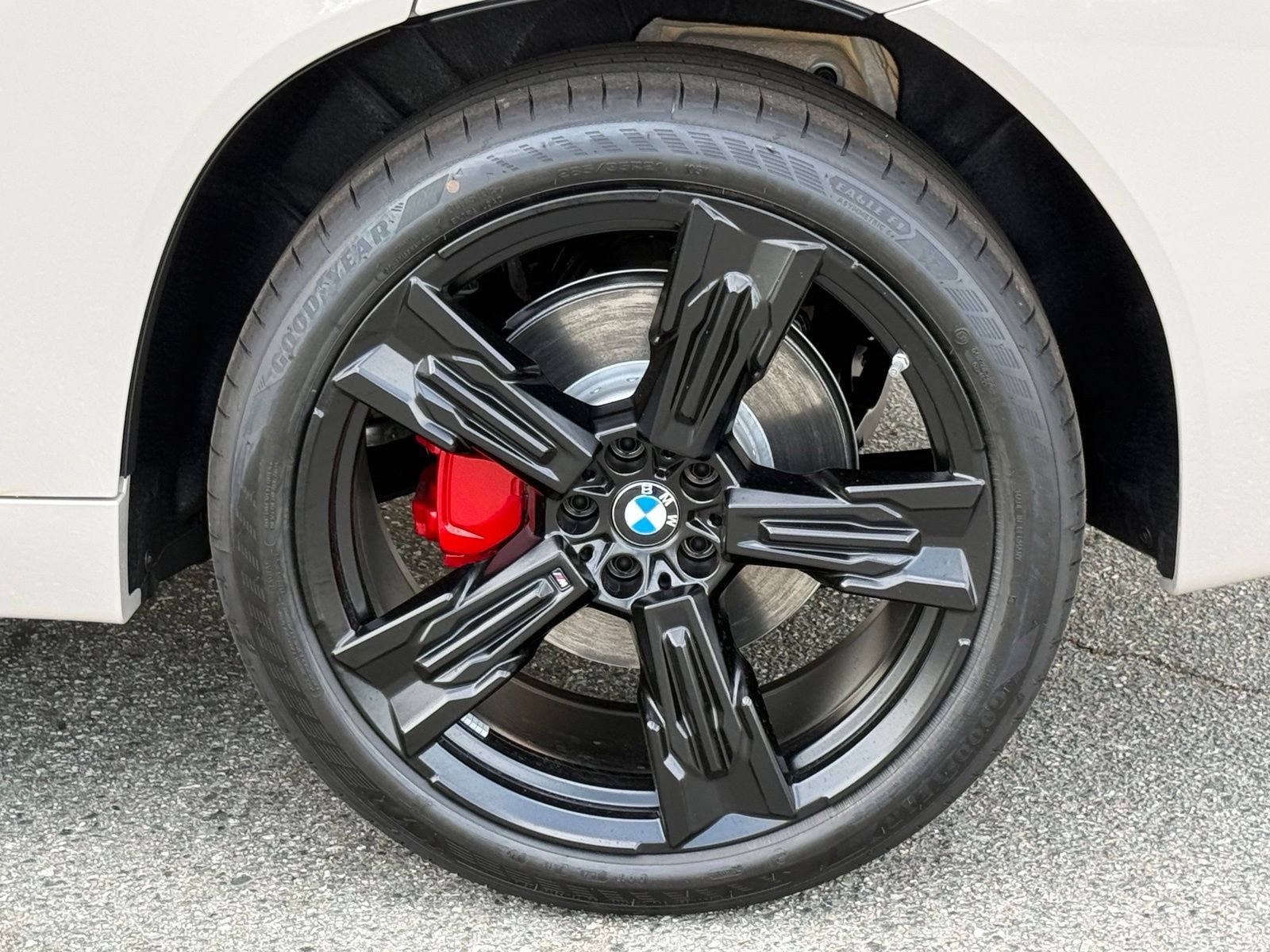 New 2026 Dune Grey Metallic BMW 30 xDrive image 18