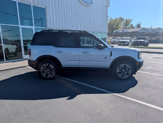 New 2026 Space White Metallic Ford Outer Banks® image 2