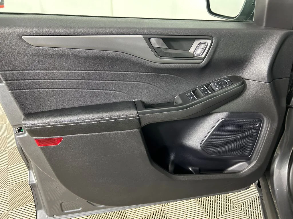Used 2023 Gray Ford Active image 11