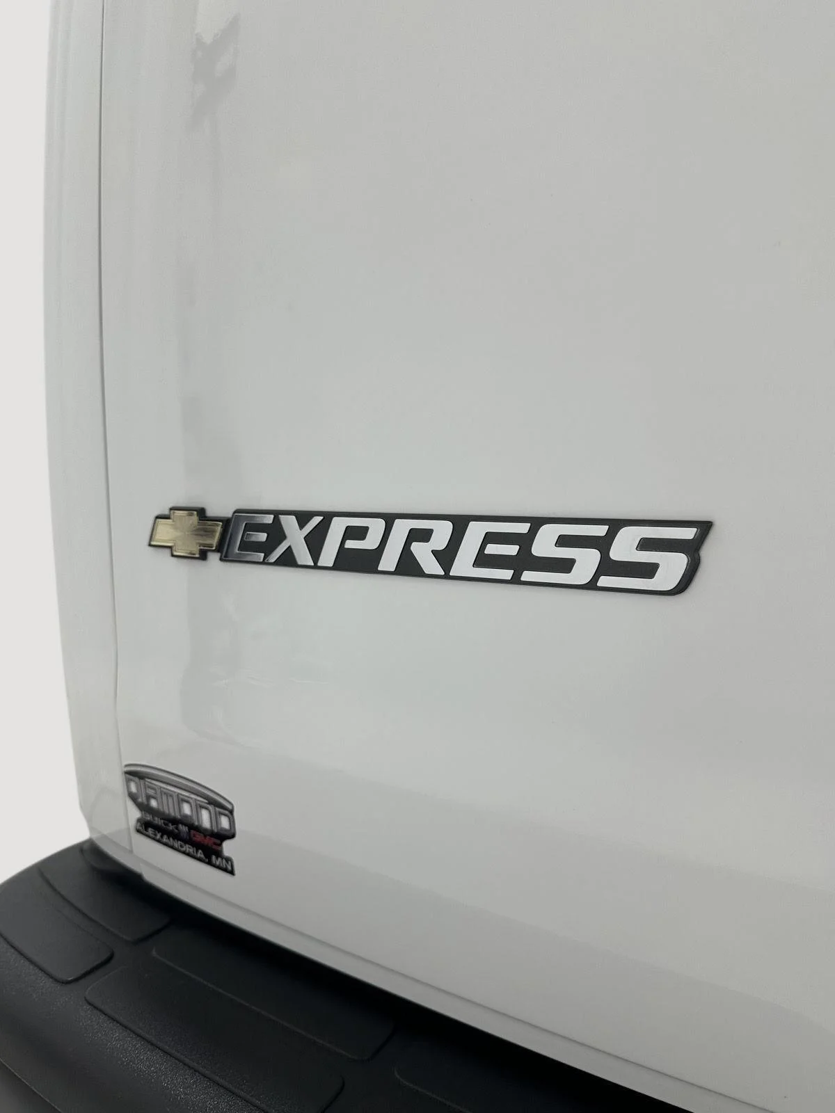 Used 2025 Summit White Chevrolet WT image 25