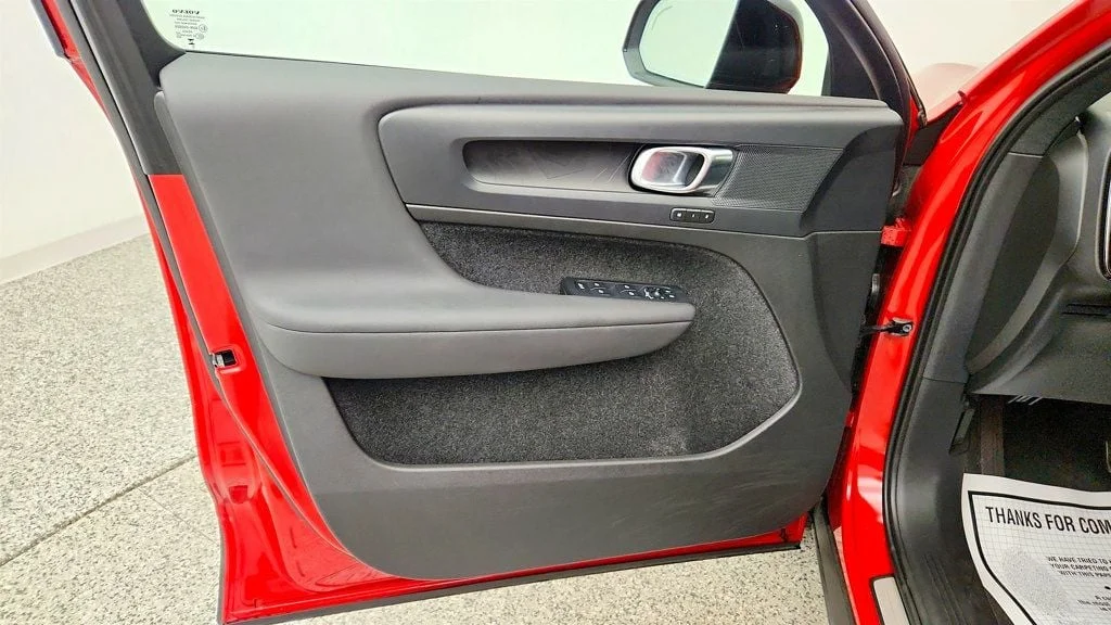 Used 2023 Fusion Red Metallic Volvo Twin eAWD Plus image 11