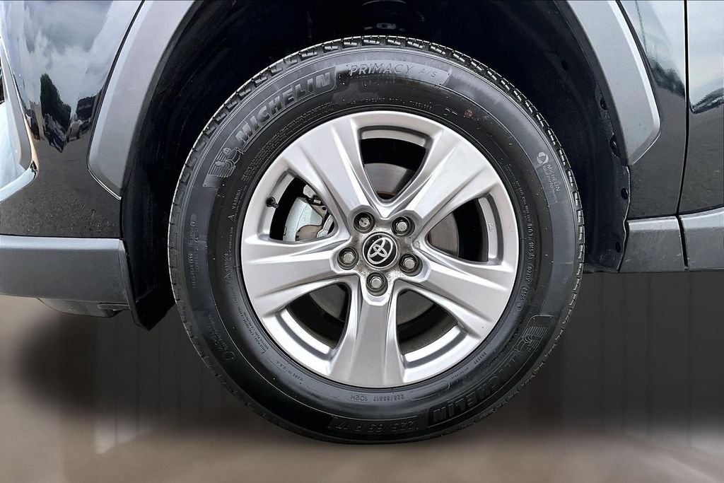 Used 2025 Black Toyota XLE image 8