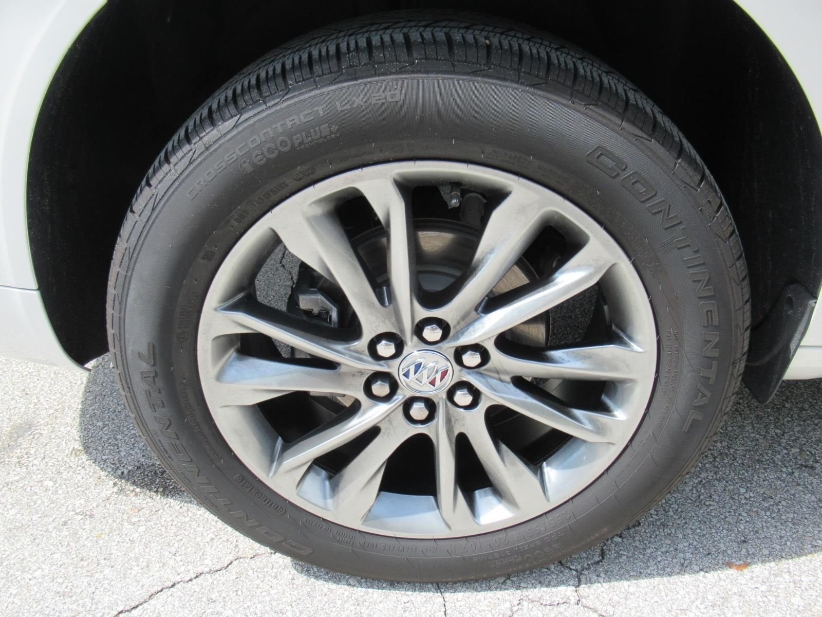 Used 2024 White Buick Avenir image 8