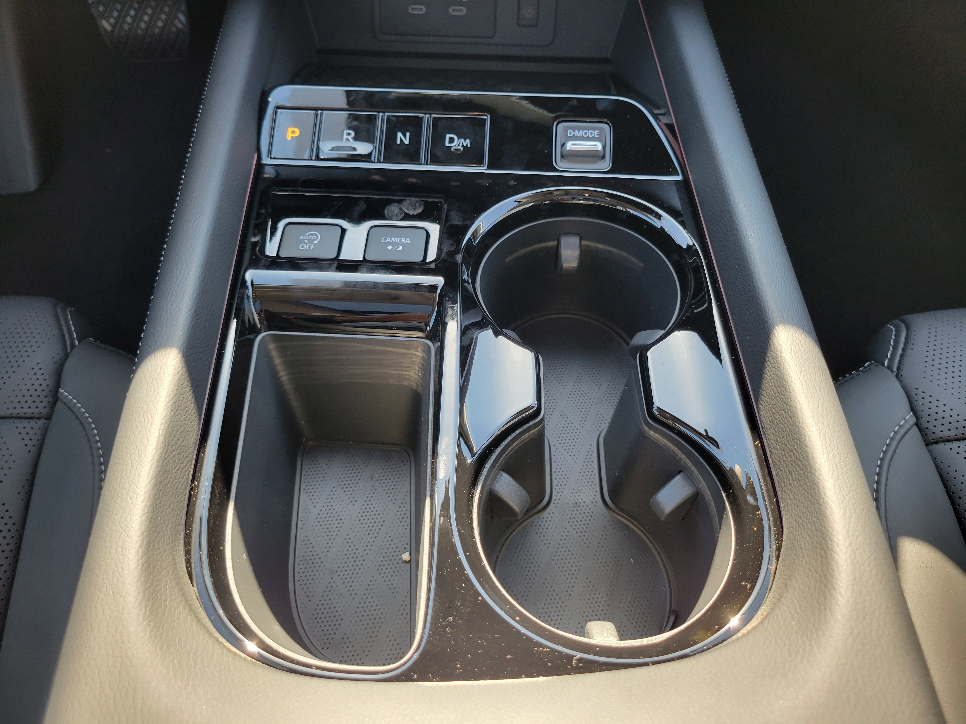 New 2026 Champagne Silver Metallic Nissan Platinum image 27