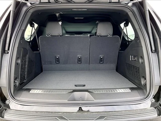 2026 Chevrolet Suburban Premier - Photo 15