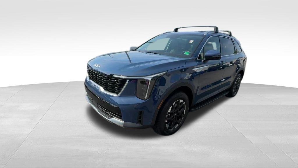 2025 Kia Sorento S - Photo 11