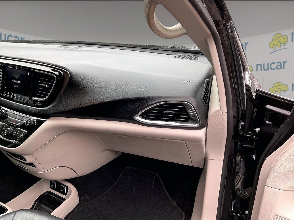Used 2019 Black Chrysler Touring L Plus image 13