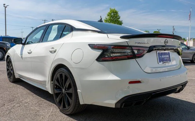 Certified Used 2023 White Nissan SR image 9