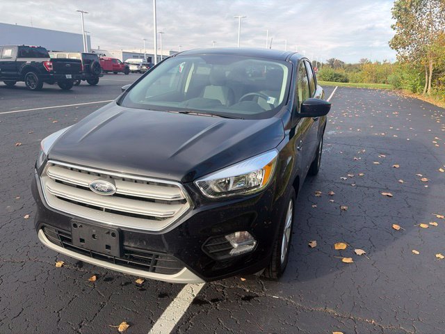 Used 2019 Black Ford SE image 5