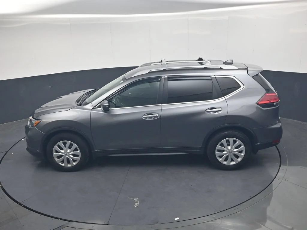 Used 2017 Gun Metallic Nissan S image 18