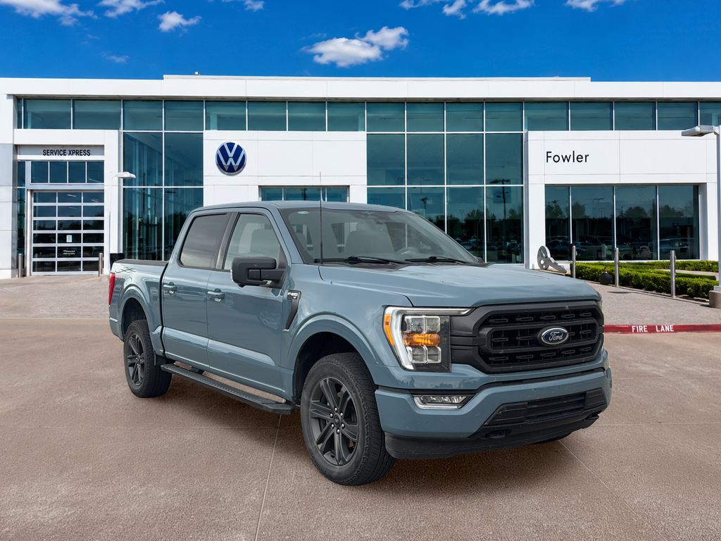Used 2023 Blue Ford XLT image 3