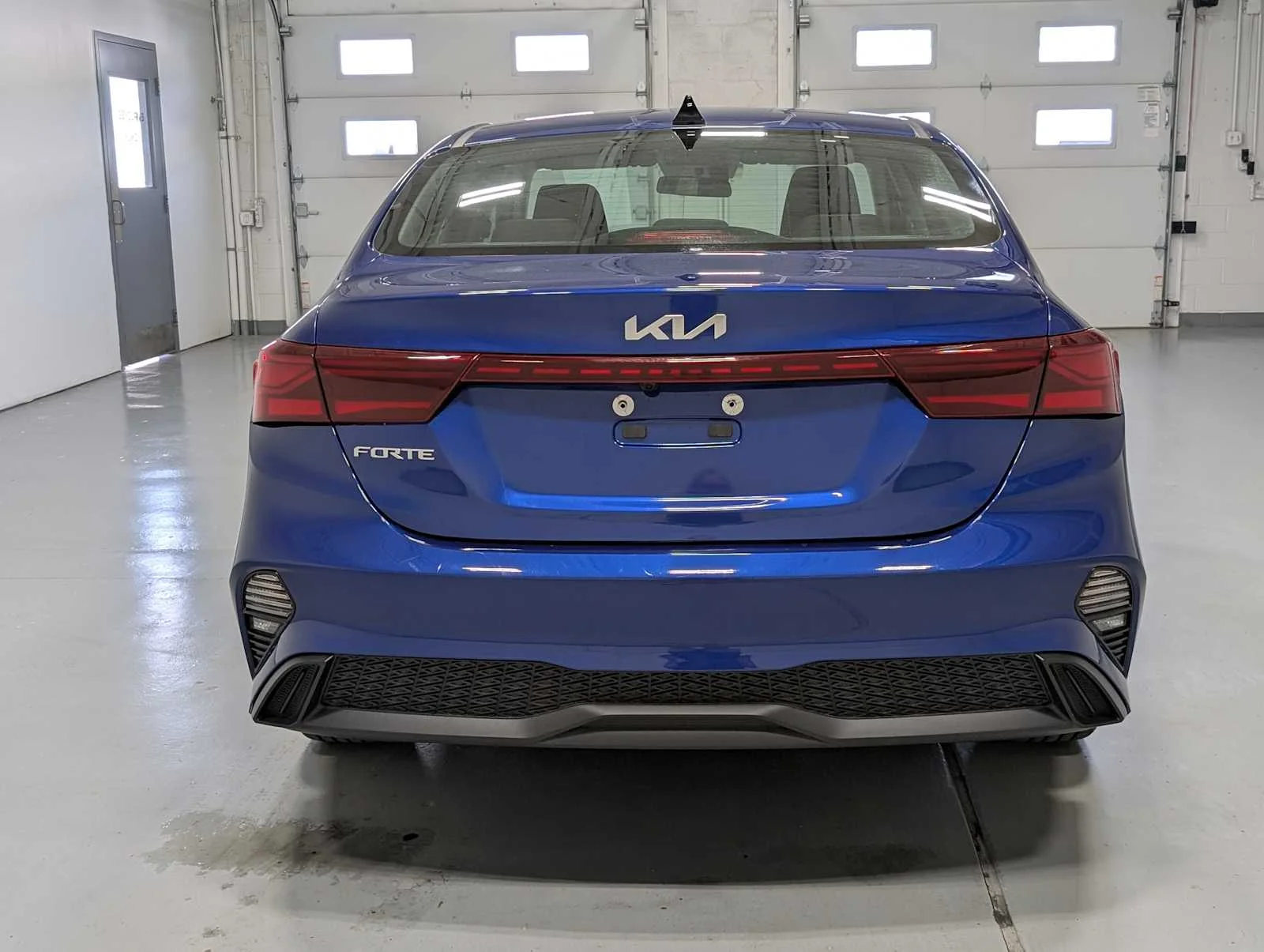 Certified Used 2023 Deep Sea Blue Kia LXS image 9