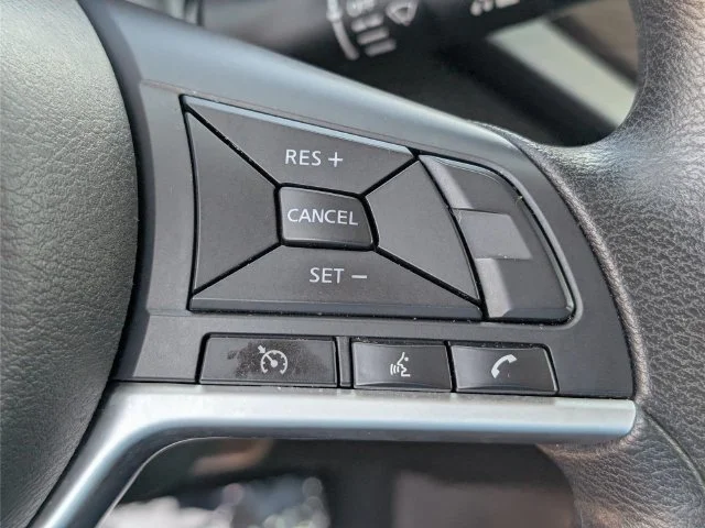 Used 2024 Silver Nissan 2.5 SV image 20