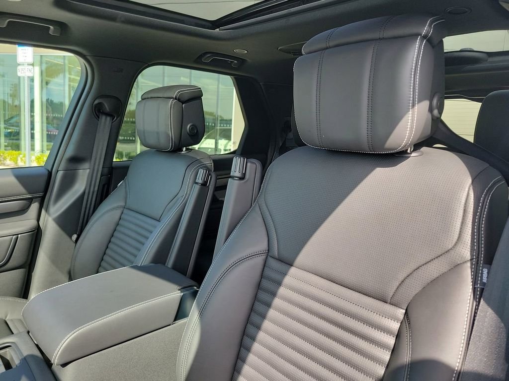 2025 Land Rover Discovery Metropolitan Edition - Photo 26