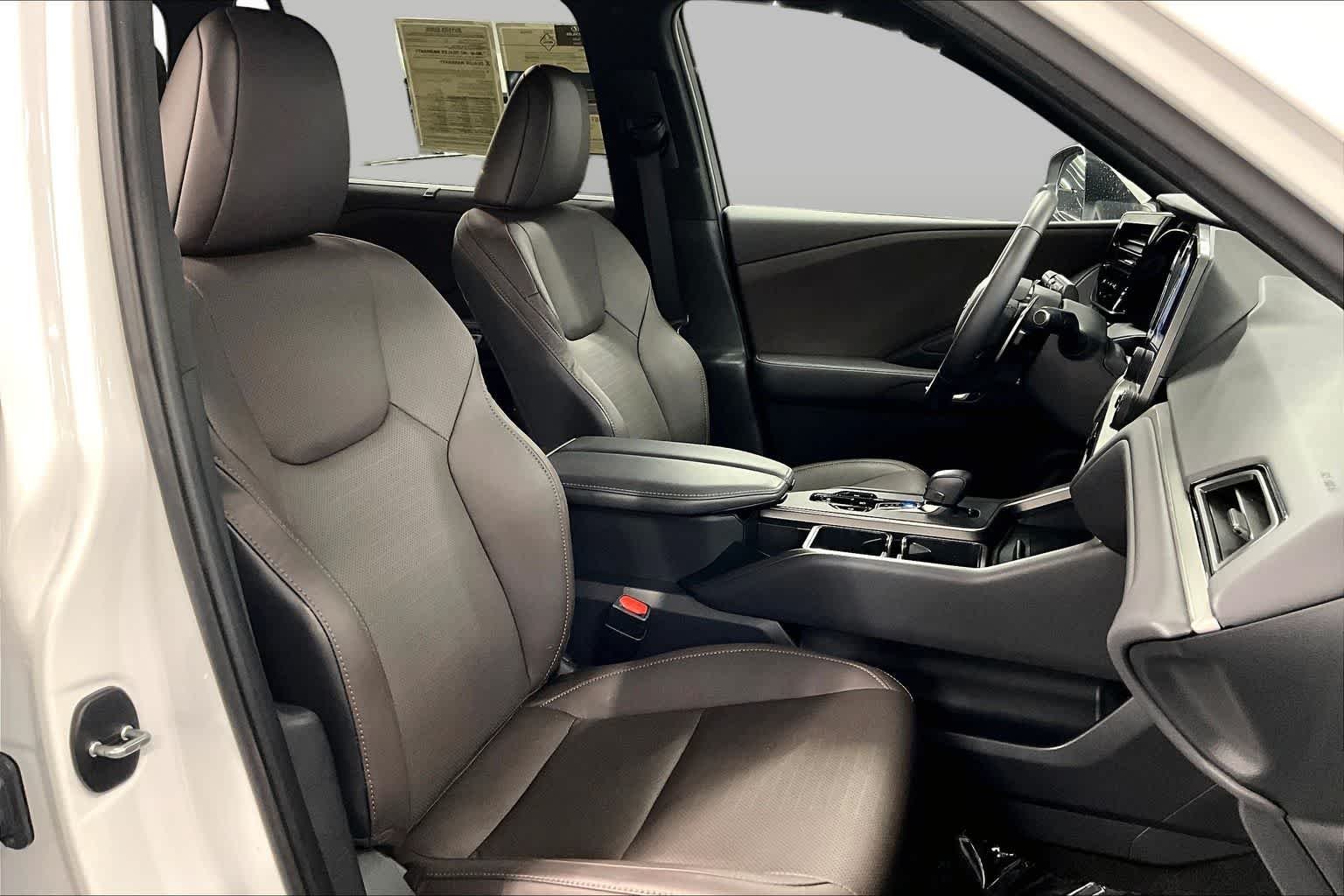 Certified Used 2024 Wind Chill Pearl Lexus Premium image 8