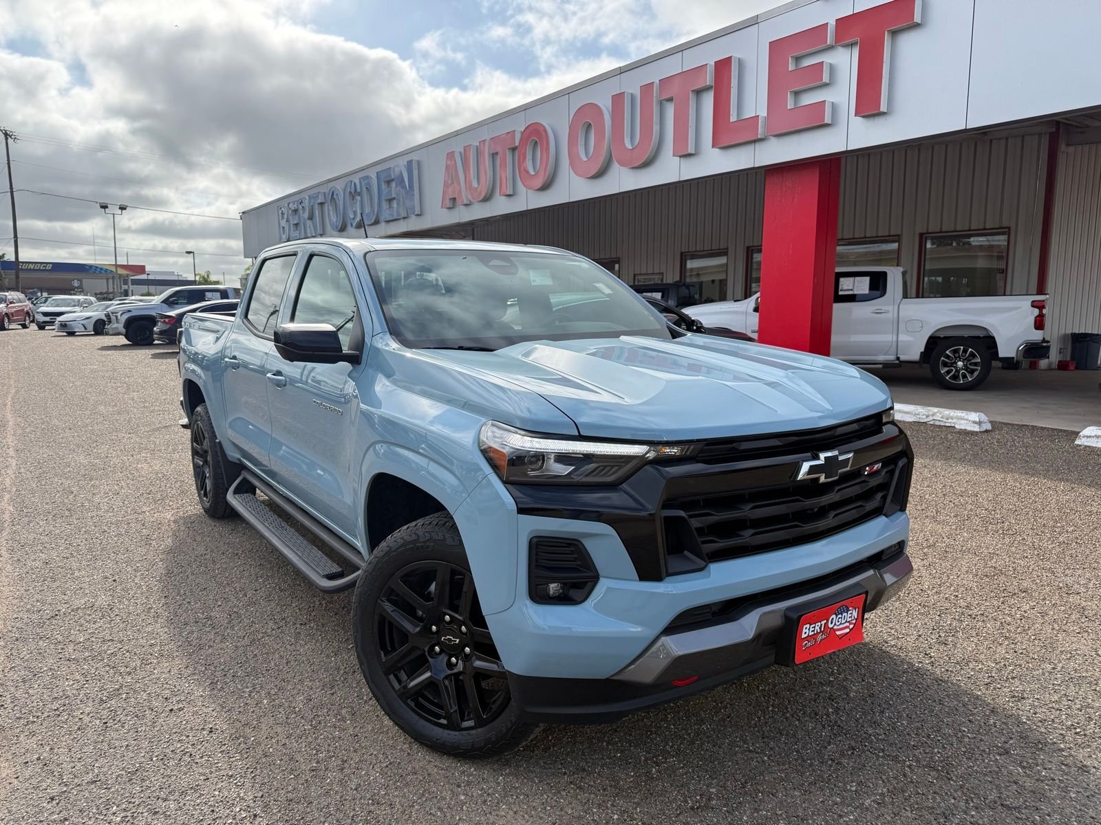 2025 Chevrolet Colorado 4WD Z71 Crew Cab Short Box's photo