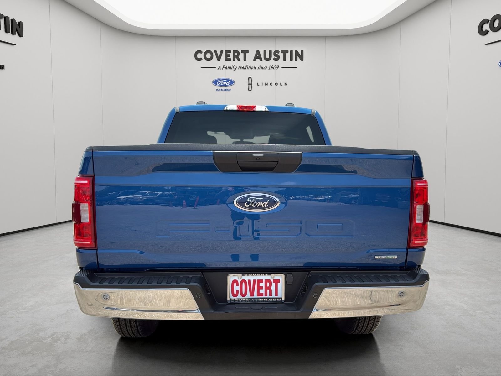 Used 2023 Blue Ford XLT image 4