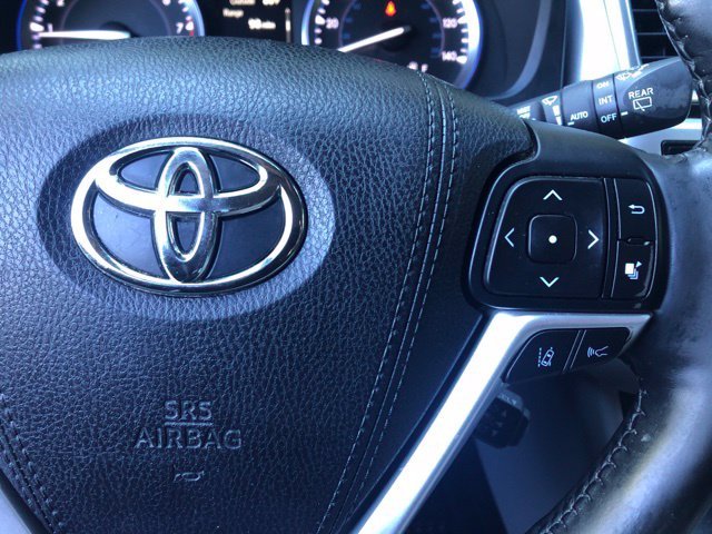 Used 2017 Predawn Gray Mica Toyota Limited Platinum image 28