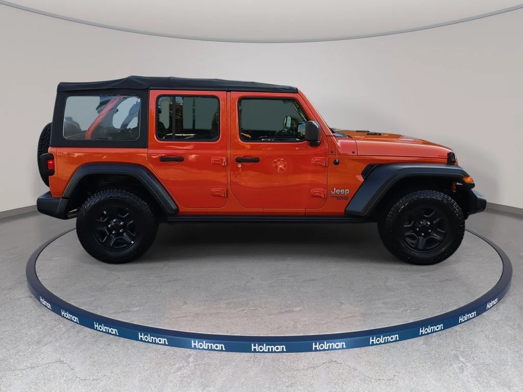 Certified Used 2019 Metallic Jeep Unlimited Sport image 4