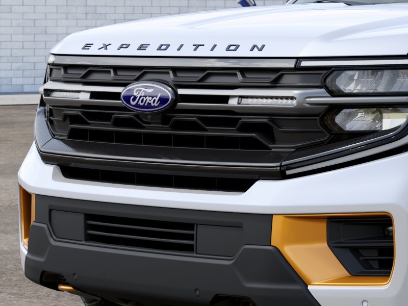 New 2027 Star White Metallic Tri-Coat Ford Tremor® image 17